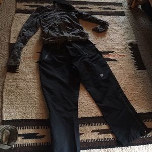 Water proof ski pants